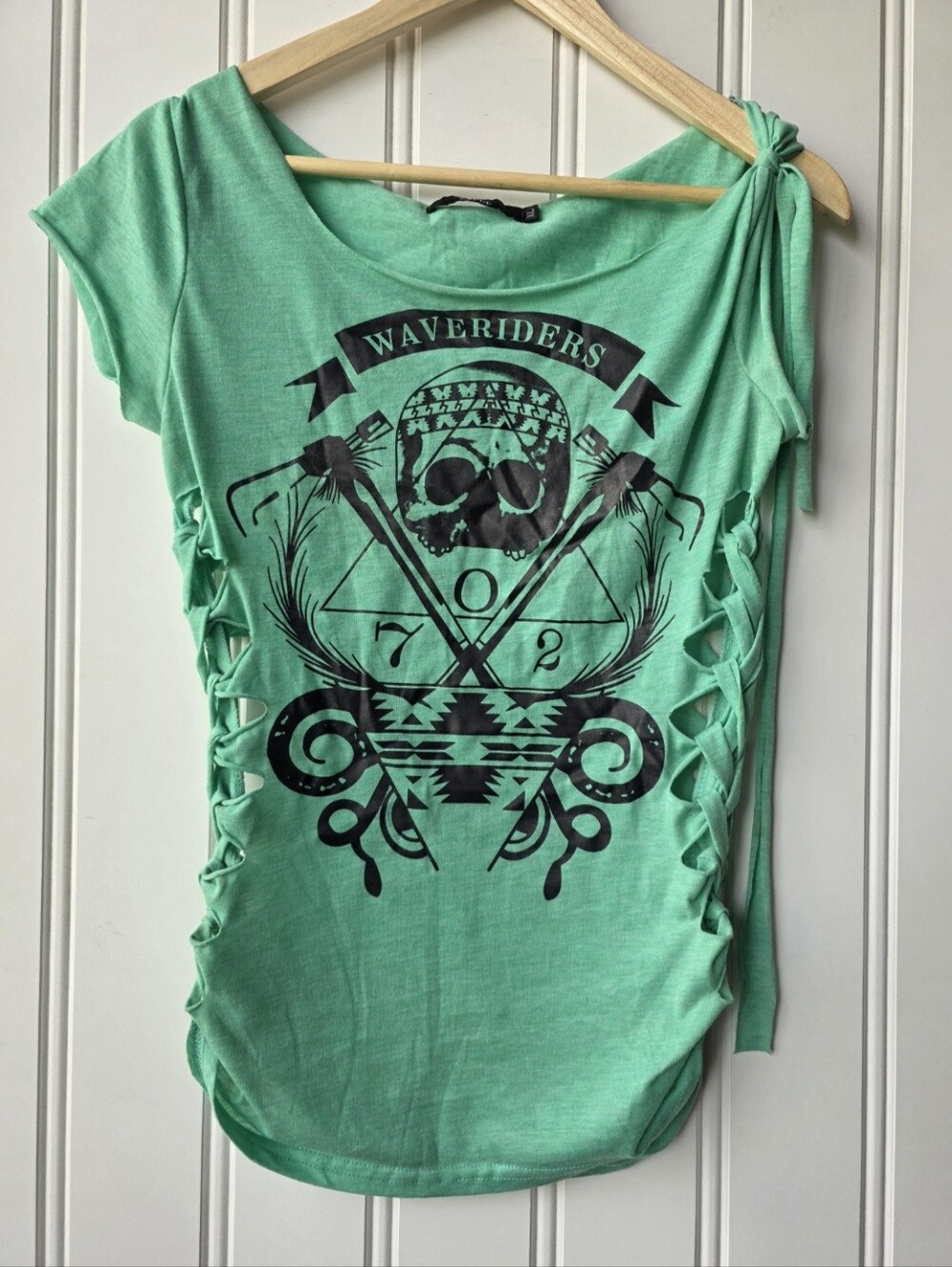Zaful Waveriders Skull Print Braided Shredded Shirt Green XL